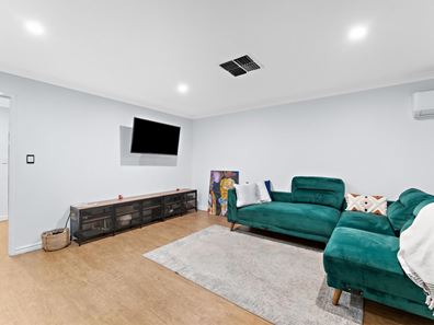 14A Young Street, Gosnells WA 6110