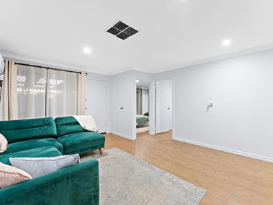 14A Young Street, Gosnells WA 6110