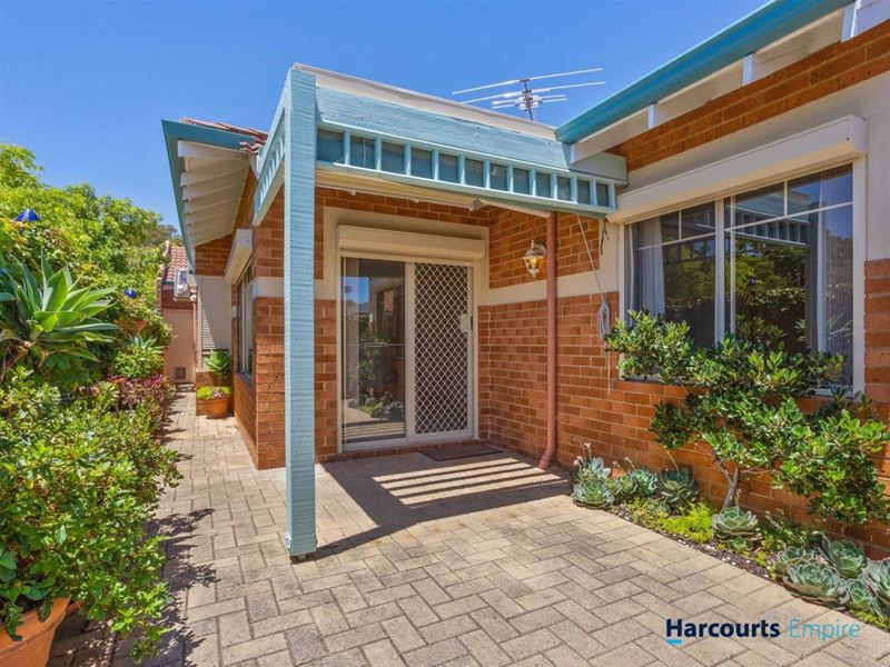 2/157 Weaponess Road, Wembley Downs WA 6019
