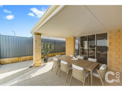 4 Haigh View, Wellard WA 6170