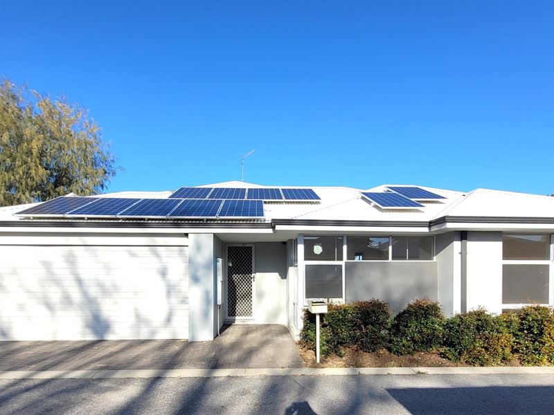 4/99 Lowana Way, Armadale