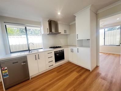 5A Adare Place, Coodanup WA 6210