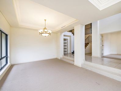 24 Viking Road, Dalkeith WA 6009