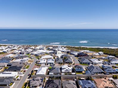 106 Balladonia Parade, Dawesville WA 6211