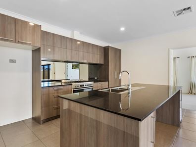 106 Balladonia Parade, Dawesville WA 6211
