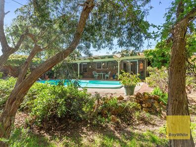 25 Coral Road, Kalamunda WA 6076