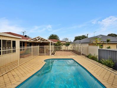 4 Ross Court, Spearwood WA 6163