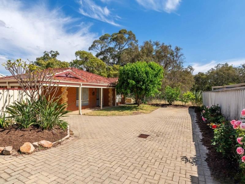 11B WEDGEWOOD GLADE, Gosnells WA 6110
