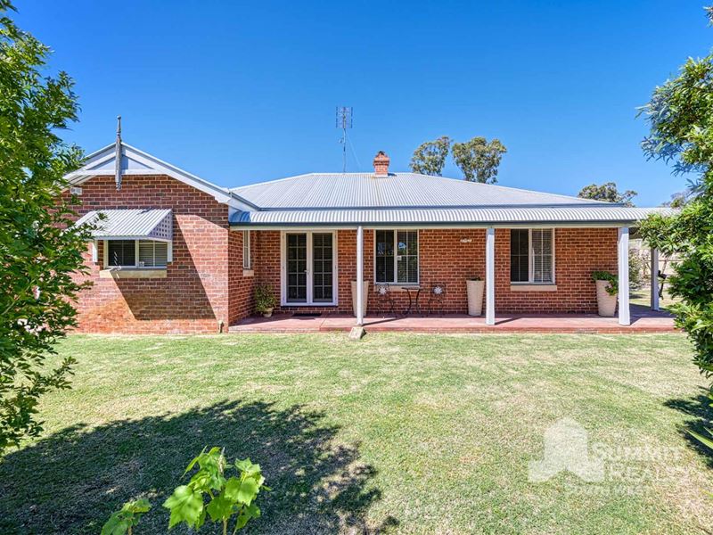 3 Lincoln Grove, College Grove WA 6230