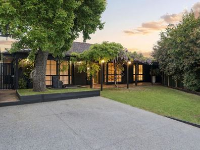 11 Sunart Close, Hamersley WA 6022