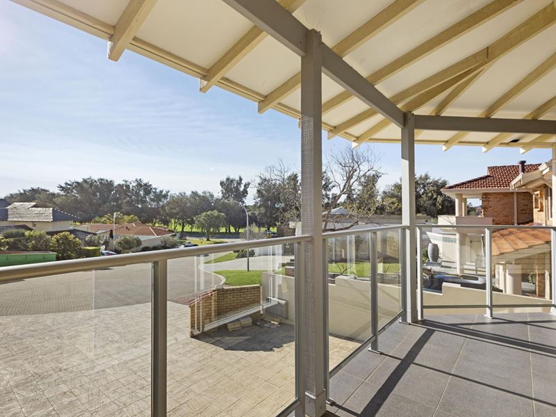 7 Cadiz Court, Sorrento WA 6020