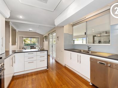 14 Jipse Crescent, East Bunbury WA 6230