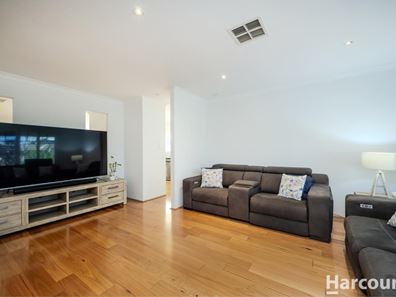 93 Balladong Loop, Carramar WA 6031