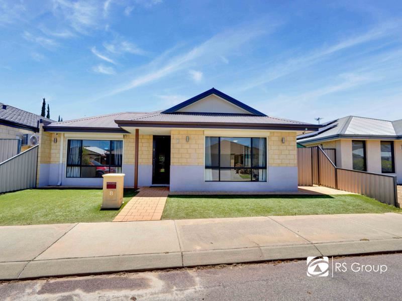 8 Montpellier Way, Piara Waters WA 6112