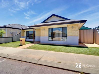 8 Montpellier Way, Piara Waters WA 6112