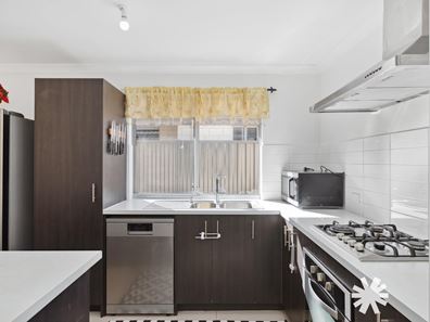 95 Waldeck Road, Caversham WA 6055