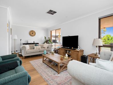 36 Marshall Street, West Lamington WA 6430