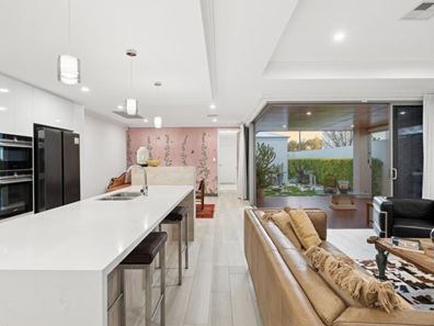 10 Gemstone Boulevard, Carine WA 6020