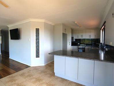 2 Stevens Place, Castletown WA 6450