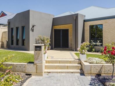 41 Haslingfield Way, Butler WA 6036