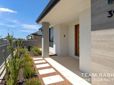 39 Townshend Parkway, Mandogalup WA 6167