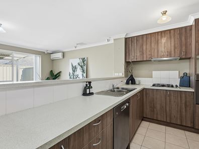 73/191 Railway Avenue, Kelmscott WA 6111