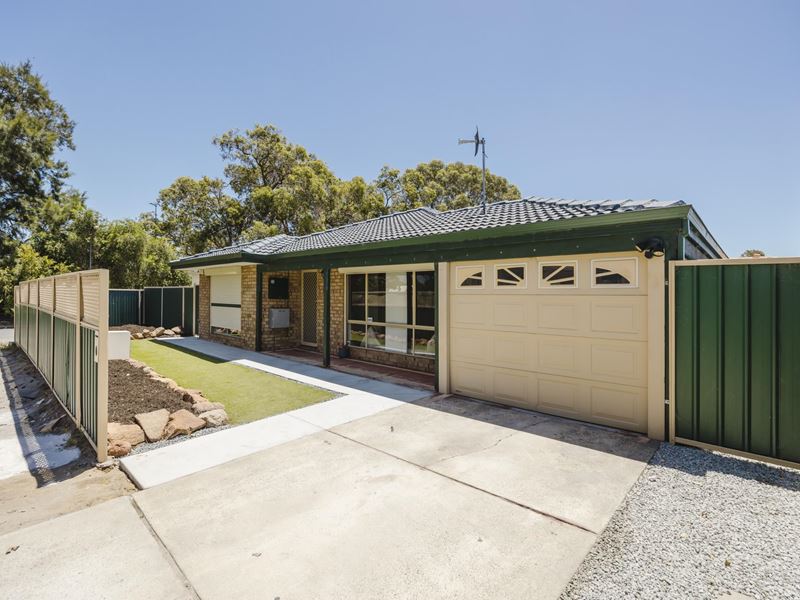 1 Peacock Green, Ballajura