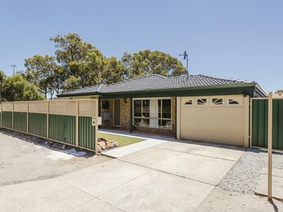 1 Peacock Green, Ballajura WA 6066