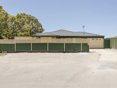 1 Peacock Green, Ballajura WA 6066