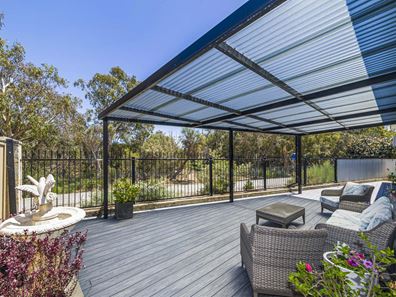 12 Batavia Quays, South Yunderup WA 6208