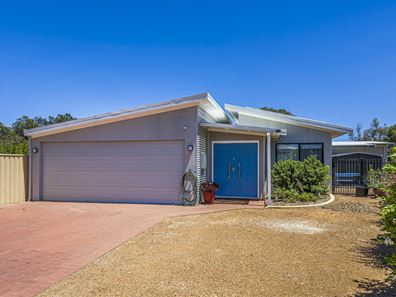 12 Batavia Quays, South Yunderup WA 6208