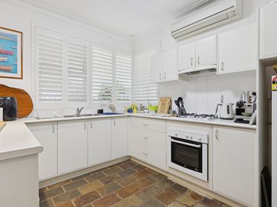72 Arcadia Drive, Shoalwater WA 6169