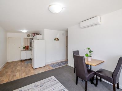 37/299 Harborne Street, Glendalough WA 6016