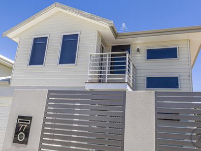 77 Leisure Way, Halls Head WA 6210
