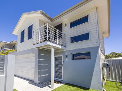 77 Leisure Way, Halls Head WA 6210