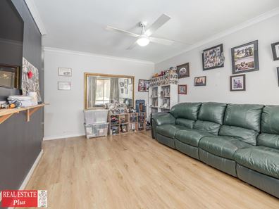 9/4 Muriel Street, Middle Swan WA 6056