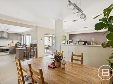 354 Kingsway, Landsdale WA 6065