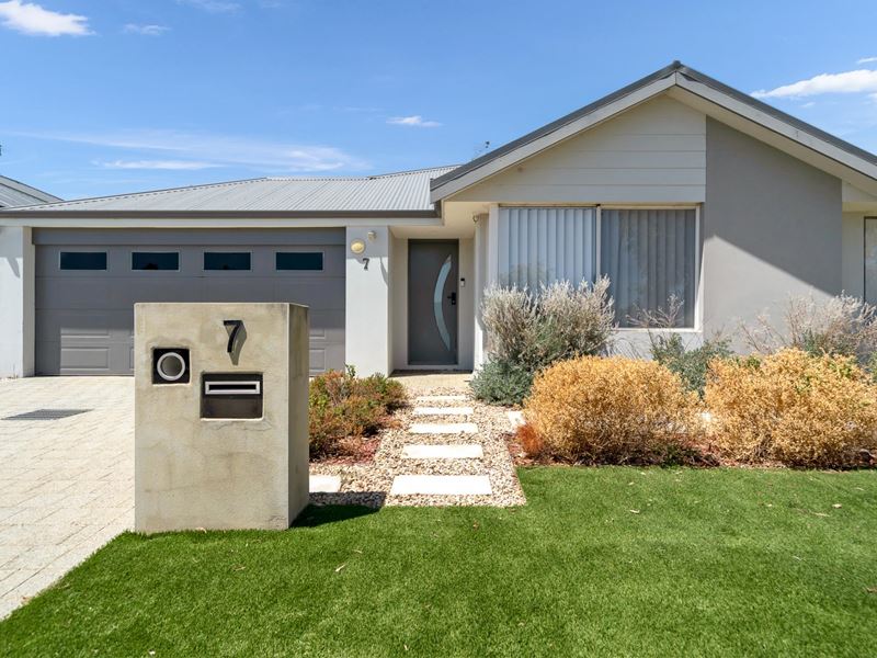 7 Greenpoint Way, Hilbert