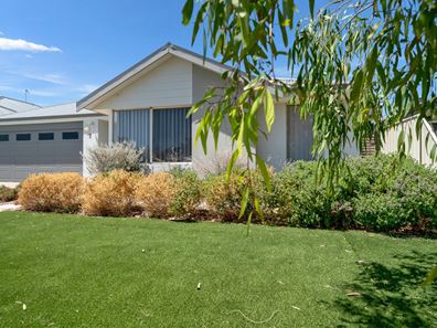 7 Greenpoint Way, Hilbert WA 6112