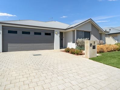 7 Greenpoint Way, Hilbert WA 6112