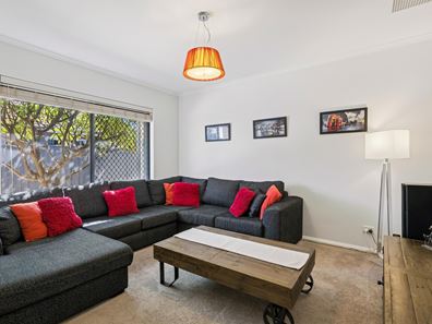 2/90 Oats Street, Carlisle WA 6101