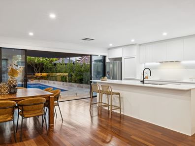 4 Birch Street, Attadale WA 6156