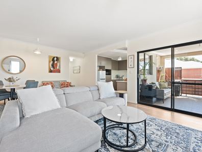 4/35 Brushfoot Boulevard, Success WA 6164