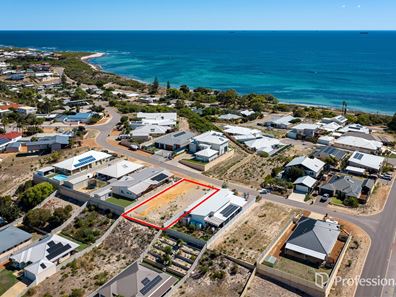 32 Tailer Street, Drummond Cove WA 6532