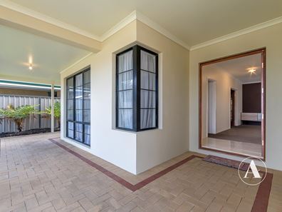 29 Pentecost Loop, Southern River WA 6110