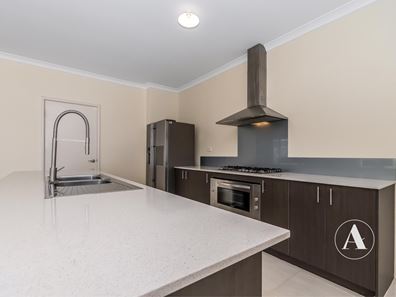 29 Pentecost Loop, Southern River WA 6110