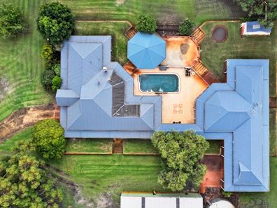209 Kargotich Road, Oakford WA 6121