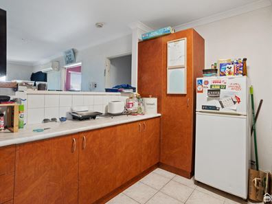 15/15 Friar John Way, Coolbellup WA 6163