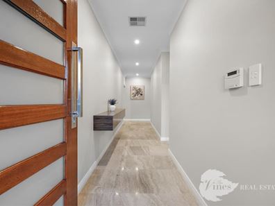6 Hodnet Bend, The Vines WA 6069