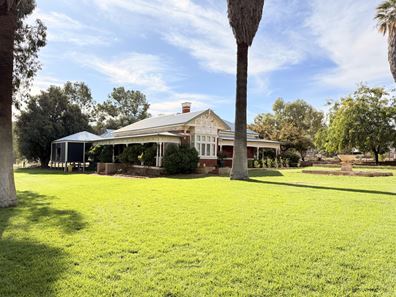 "Nundah" Katrine Road, Northam WA 6401